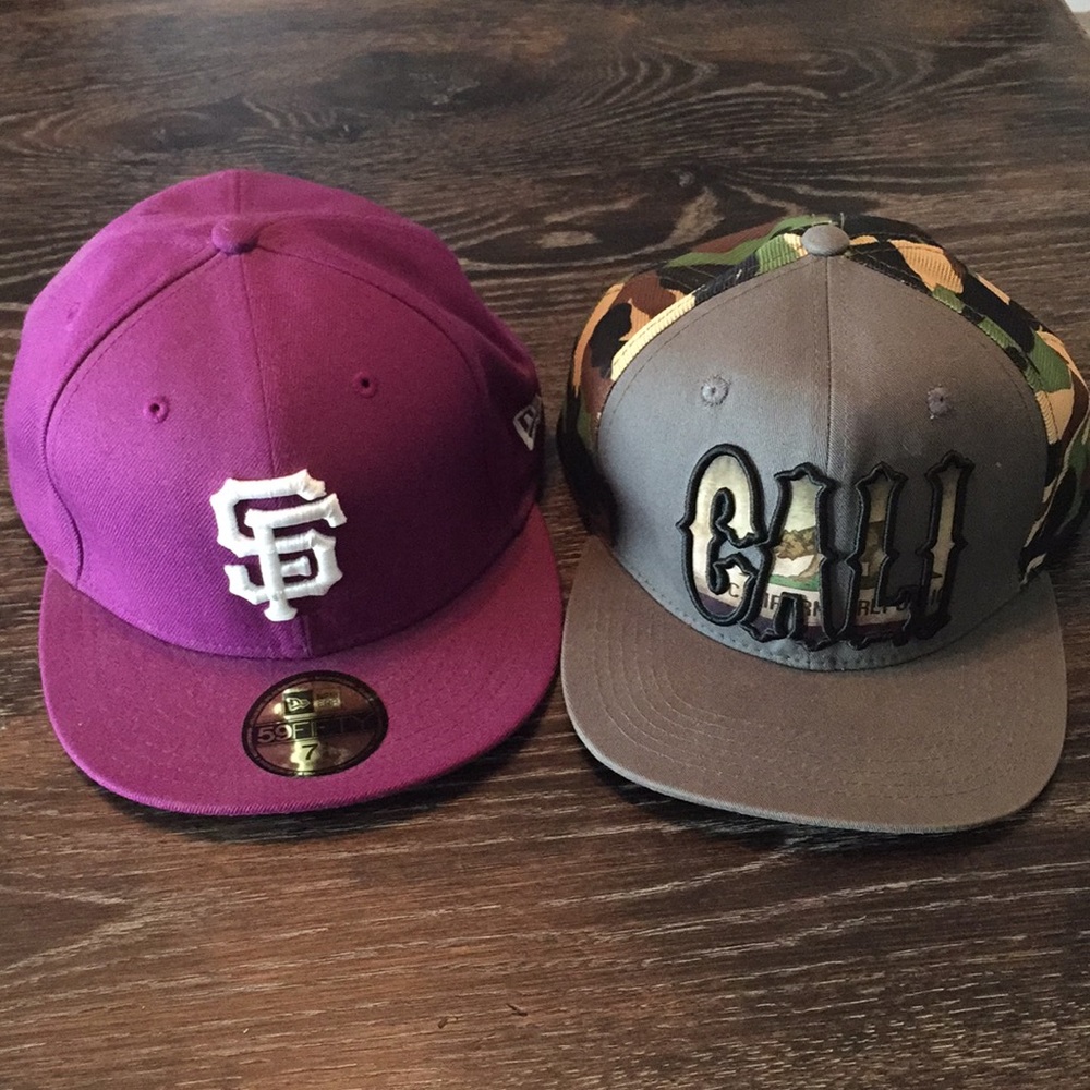 Bundle of men’s hats